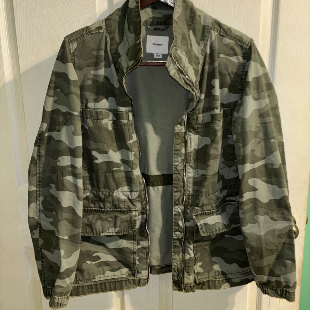 Old Navy Camouflage Women'sJacket Sz Lg, 4 Front Pockets, *READ*
